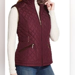 5/$25Weather proof faux fur vest
